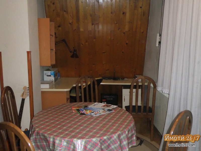 Итно се продава стан во Ново Лисиче поволно