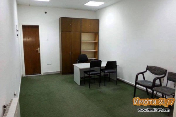 stanovi skopje Изнајмувам деловен простор- канцеларија  во Скопје кај Млечен ресторан- 22м2