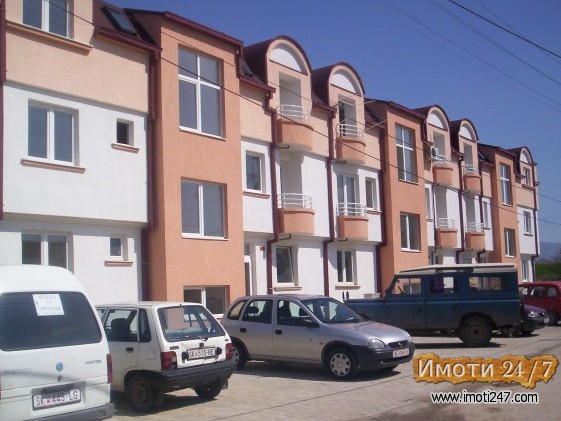 Продавам Издавам нов наместен стан во Кисела Вода на Чешма45 м2 плус 75 м2 