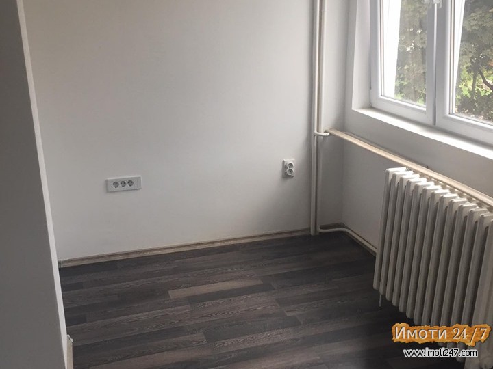 Се издава 25 собен стан во строг центар на Скопје