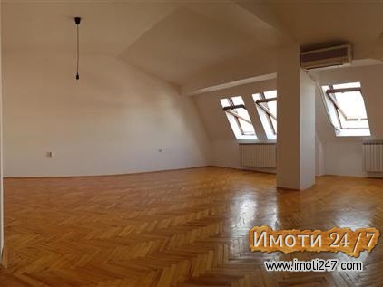 Се продава стан од 94м2 на ул Водњанска