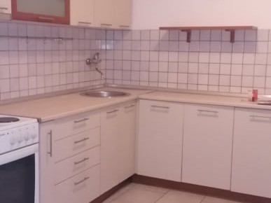 Се издава 2 собен наместен стан во Карпош 4