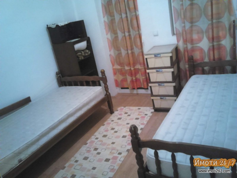 Продавам наместен стан 47м2 Охрид 1кат кај болницата