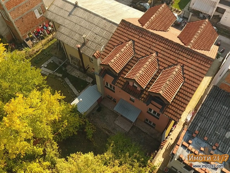 Куќа на три спрата во Ѓорче Петров