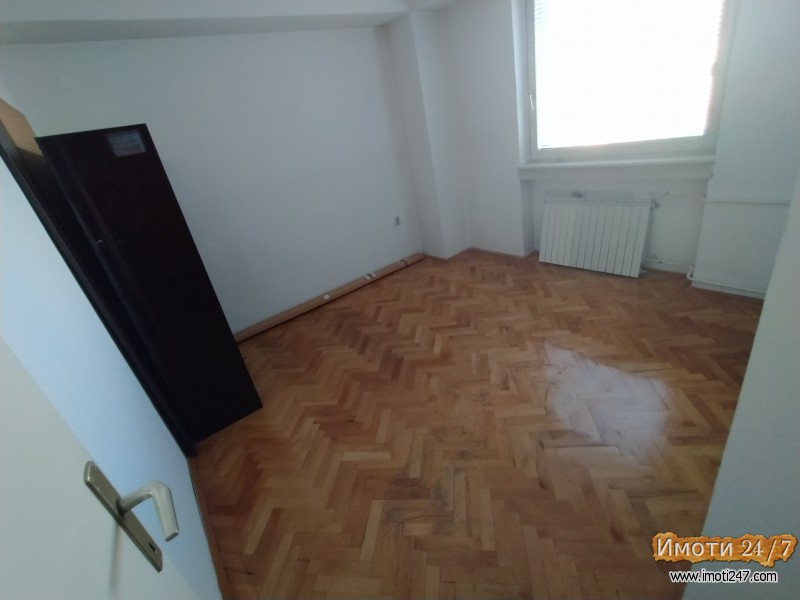 Продавам стан во Капиштец