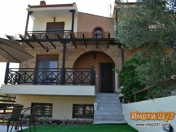 Nikiti Halkidiki For Sale 3 level maisonette 75 sq