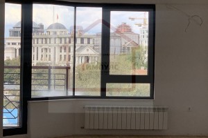 ПРАЗЕН ТРОСОБЕН СТАН НА ТОП ЛОКАЦИЈА ВО ЦЕНТАР