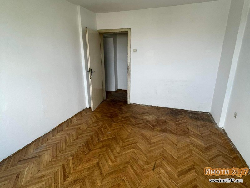Се продава стан во Карпош 2