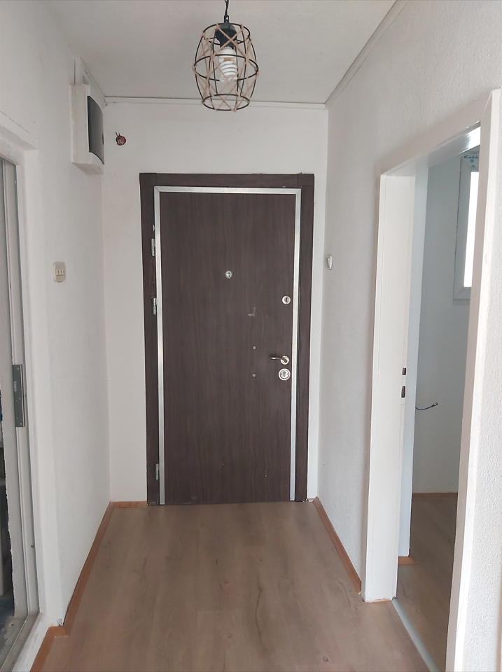 Се продава стан 51м2 во КВода кај екон школо Васил АДрен