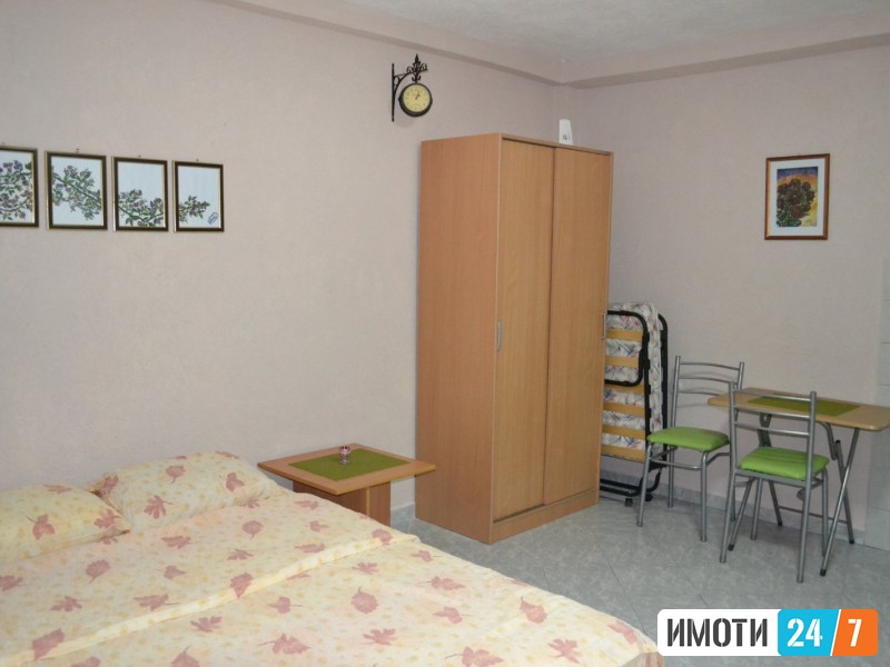 PRIZEMJE OD KUKJA - APARTMANI NA PLOSTAD VO OHRID