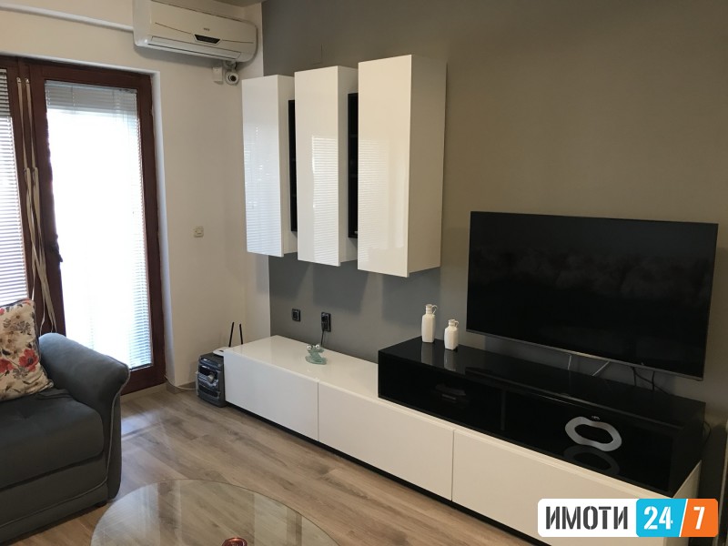 Prodavam namesten stan 54m2 vo Ohrid