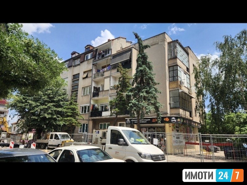 Prodavam -Menuvam duplex 4 soben stan vo Bitola