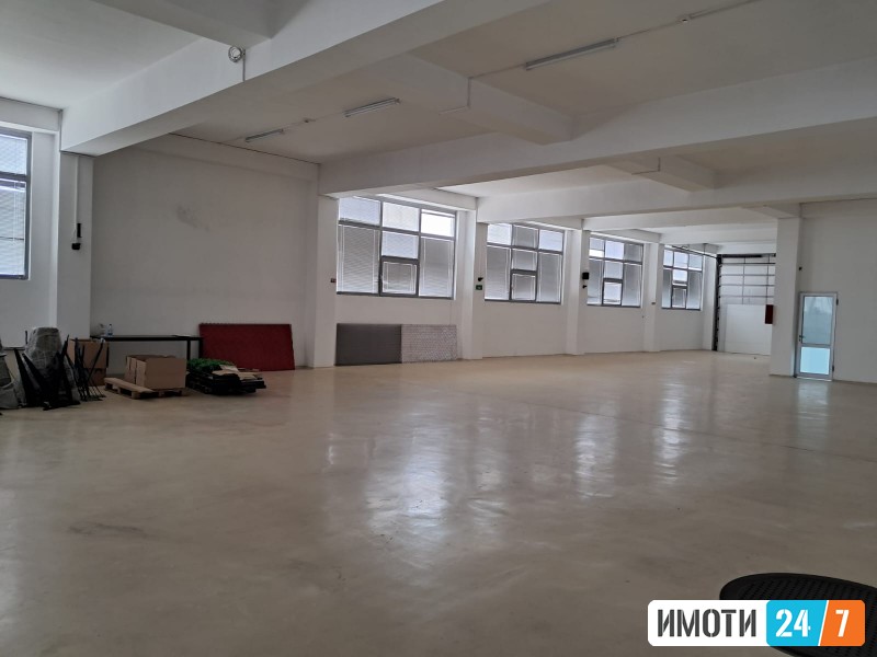 SE IZNAJMUVA OKEANSKI 530m2 PROSTOR VO KISELA VODA 