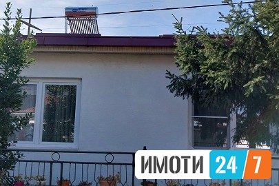 Продавам куќа во Стајковци