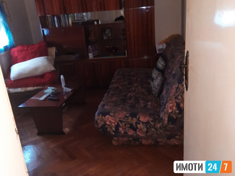 PRODAZBA BARAKA VO BUTEL 1 - POZADI PAZAROT
