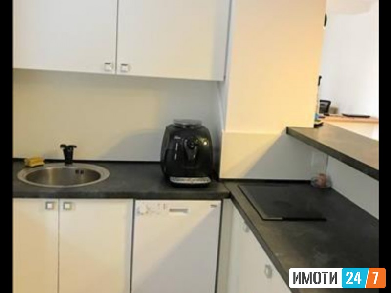 DELOVEN -KANCELARISKI PROSTOR VO CENTAR JUZEN BULEVAR
