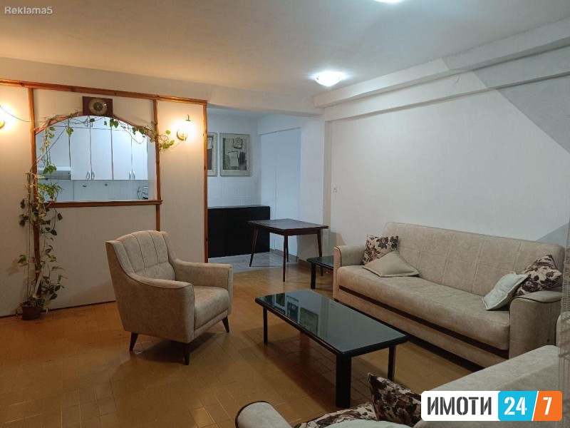 Se izdava 2soben 61m2 stan Bunjakovec Centar