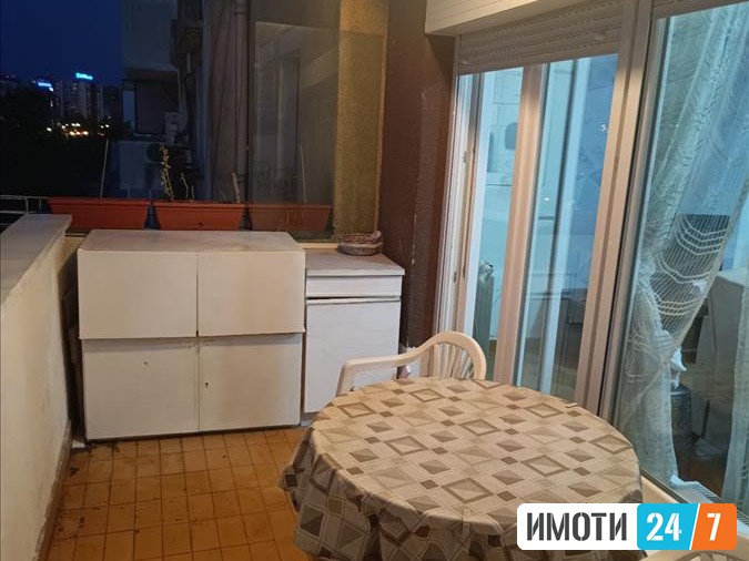 Se izdava 2soben 61m2 stan Bunjakovec Centar