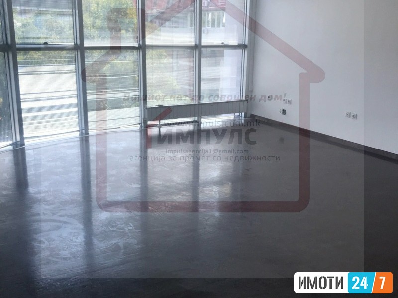 ATRAKTIVEN DELOVEN PROSTOR NA ATRAKTIVNA LOKACIJA VO CENTAR