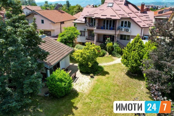 SAMOSTOJNA MODERNA KUKA VO VLAE