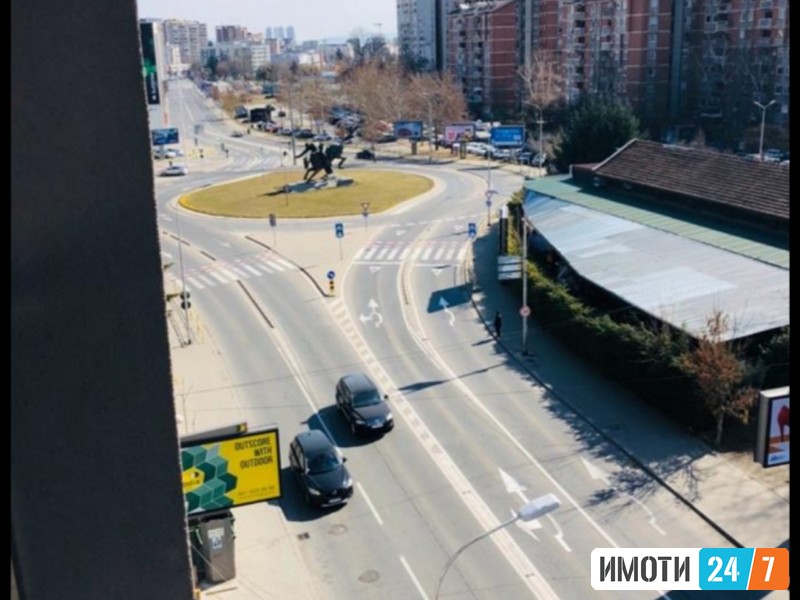 NOV DVOSOBEN STAN VO CENTAR KATOLICKA CRKVA
