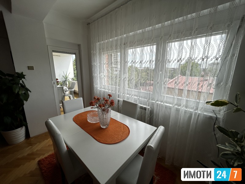 SE PRODAVA STAN VO CENTAR NA KUMANOVO