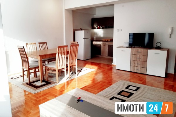Iznajmuvam stan vo blizina na American College nAerodromKontakt 075 652 040