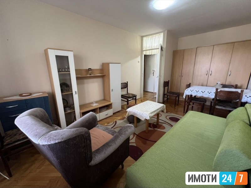 EDNOSOBEN STAN VO KARPOSH 3 SPROTI VOENA BOLNICA 