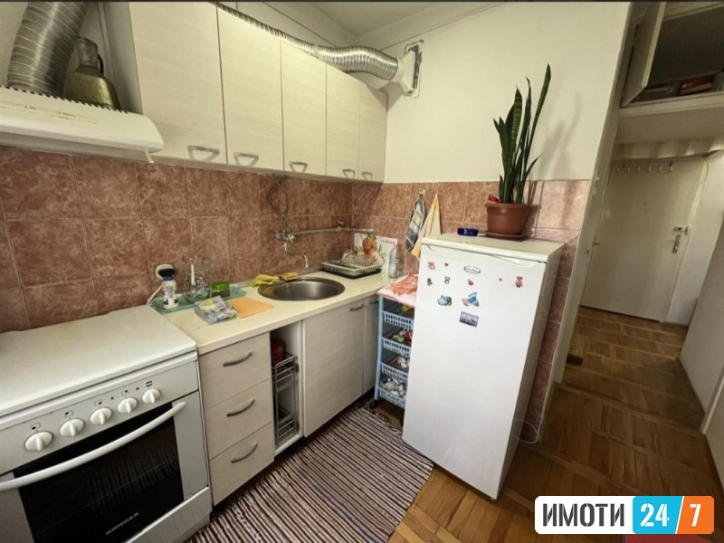 EDNOSOBEN STAN VO KARPOSH 3 SPROTI VOENA BOLNICA 