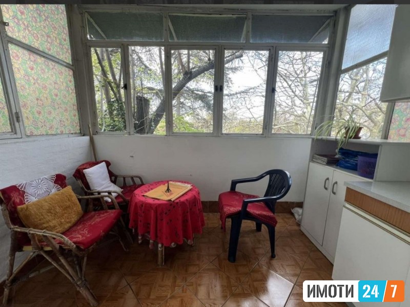 EDNOSOBEN STAN VO KARPOSH 3 SPROTI VOENA BOLNICA 