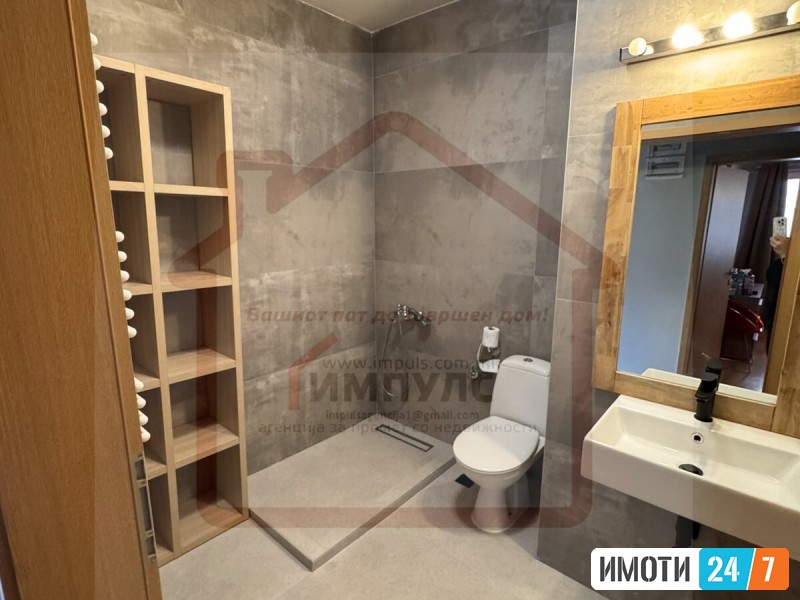 MODEREN CETIRISOBEN STAN SO DVOR VO DEBAR MAALO