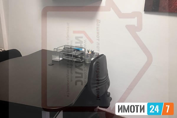 SE PRODAVA DELOVEN PROSTORKANCELARIJA VO AVTOKOMANDA