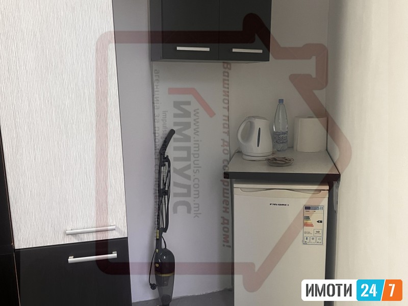 SE PRODAVA DELOVEN PROSTORKANCELARIJA VO AVTOKOMANDA