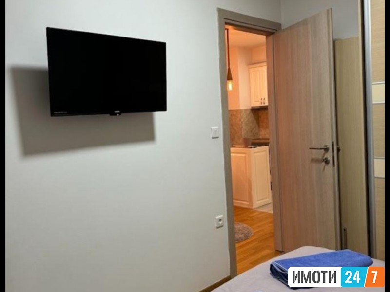 DVOSOBEN STAN VO KARPOSH 2 MIDA 