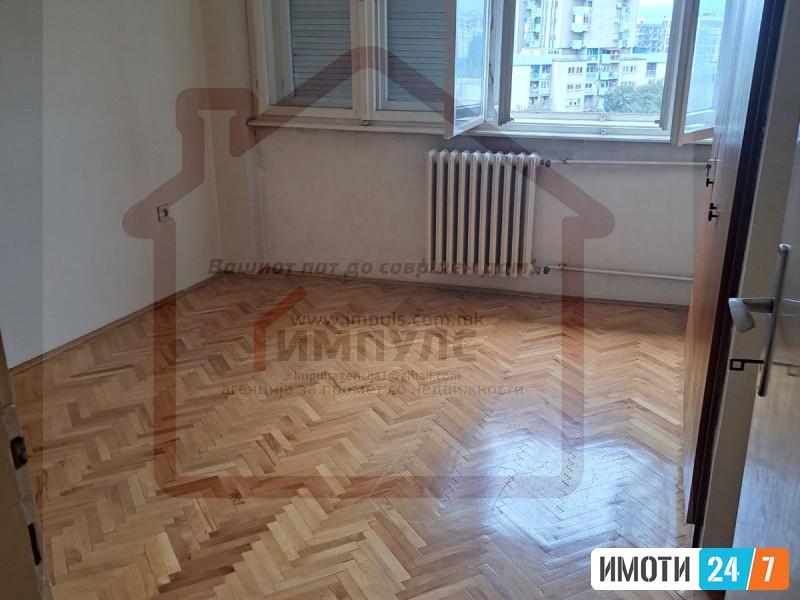 SE PRODAVA TROSOBEN STAN VO AVTOKOMANDA