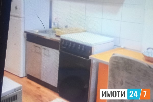 СЕ ИЗДАВА ГАРСОЊЕРА КАЈ ЖЕЛЕЗНИЧКА