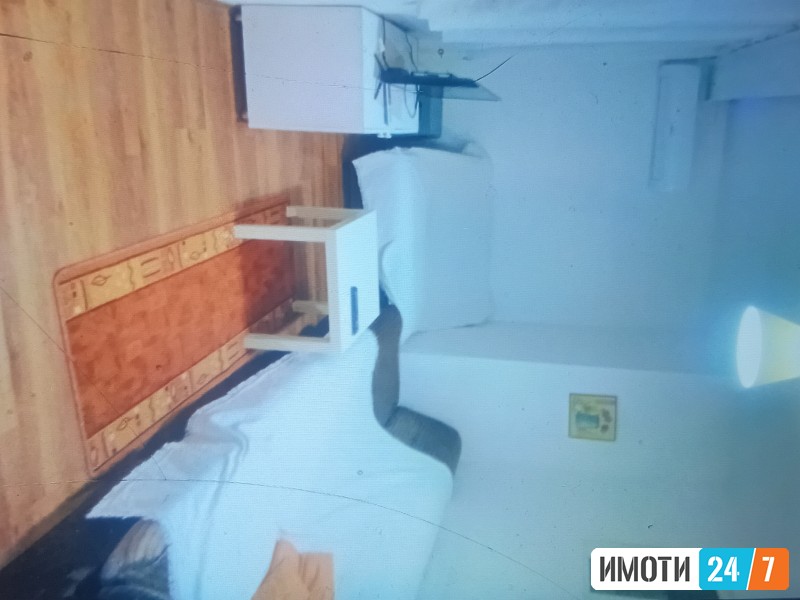 СЕ ИЗДАВА ГАРСОЊЕРА КАЈ ЖЕЛЕЗНИЧКА