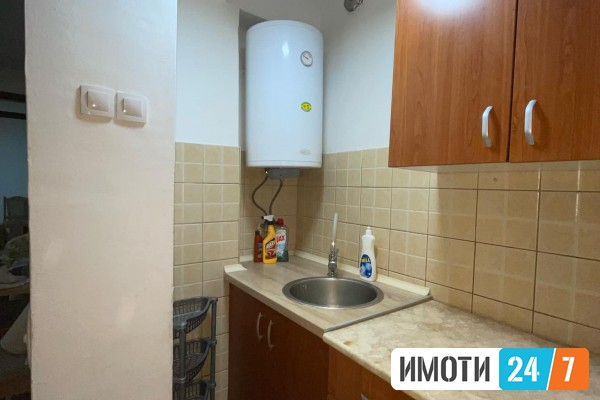 Se izdava stan Karpos 1 Ruzveltova do Galeri kafe