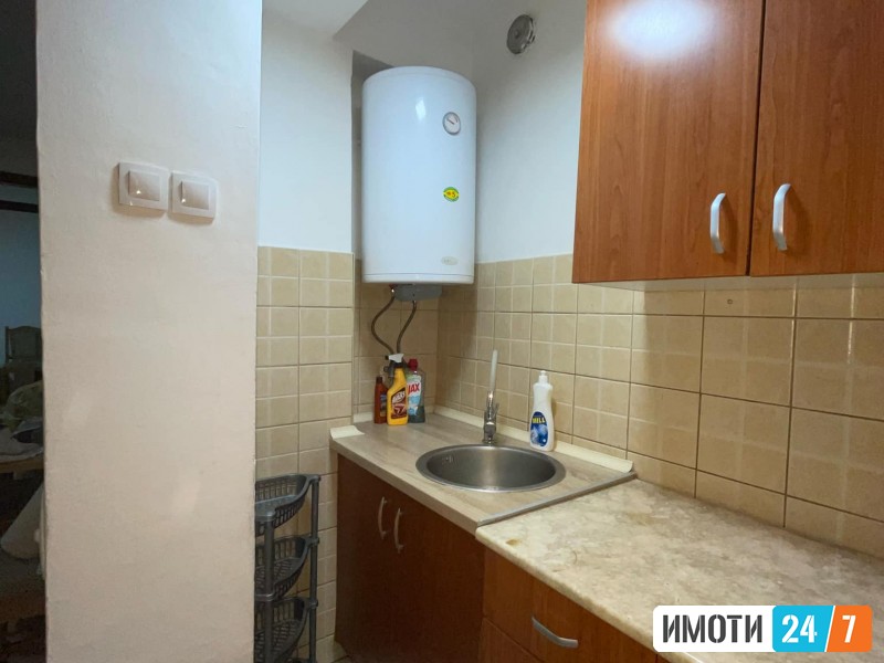 Se izdava stan Karpos 1 Ruzveltova do Galeri kafe