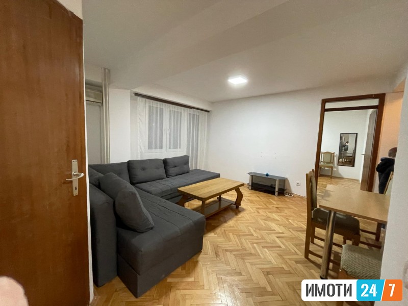 Se izdava stan Karpos 1 Ruzveltova do Galeri kafe