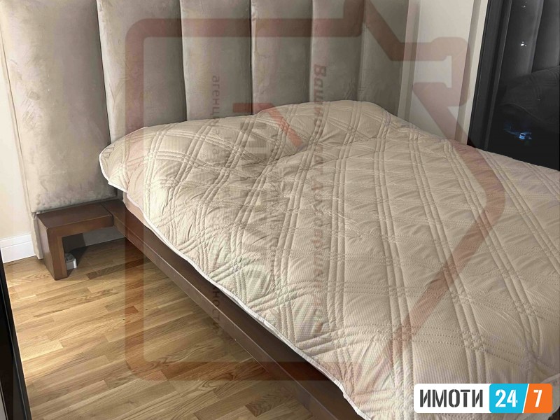 ATRAKTIVEN TROSOBEN SRTAN NA ATRAKTIVNA LOKACIJA VO CENTAR