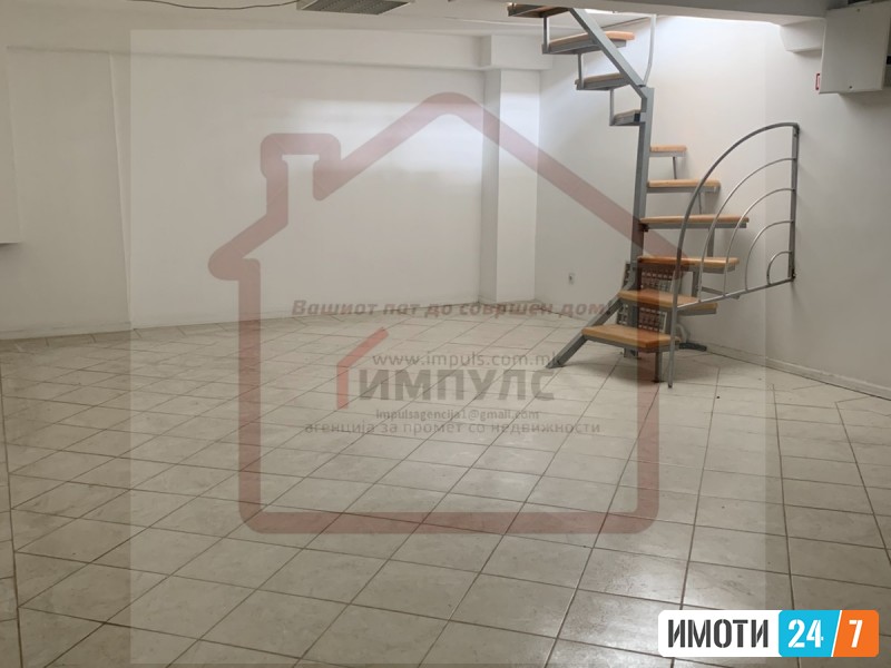 SE IZDAVA DELOVEN PROSTOR LOKAL SO LOKACIJA VO CENTAR