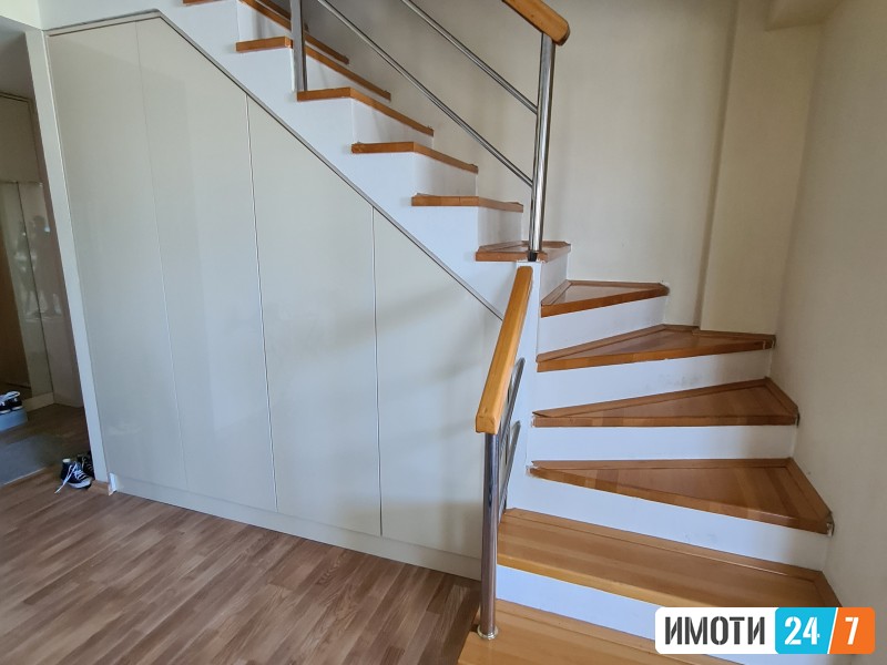 Се издава четворособен луксузно опремен дуплекс во Карпош 4