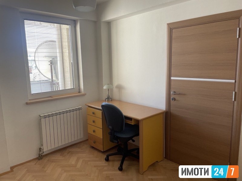 FUNKCIONALEN TROSOBEN STAN NA ATRAKTIVNA ADRESA VO TAFTALIDZE
