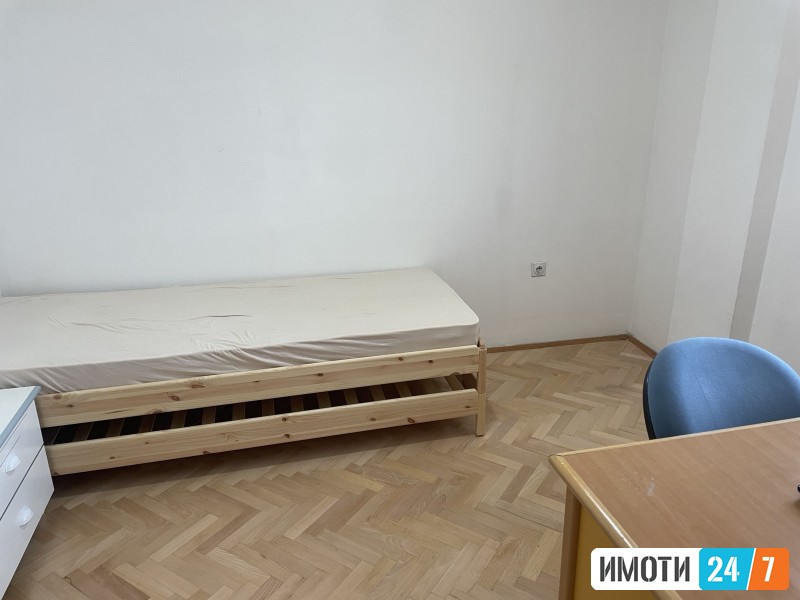 FUNKCIONALEN TROSOBEN STAN NA ATRAKTIVNA ADRESA VO TAFTALIDZE