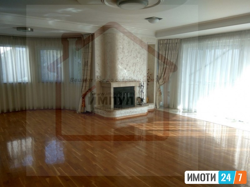 SAMOSTOJNA KUKJA SO LOKACIJA VO TAFTALIDZE