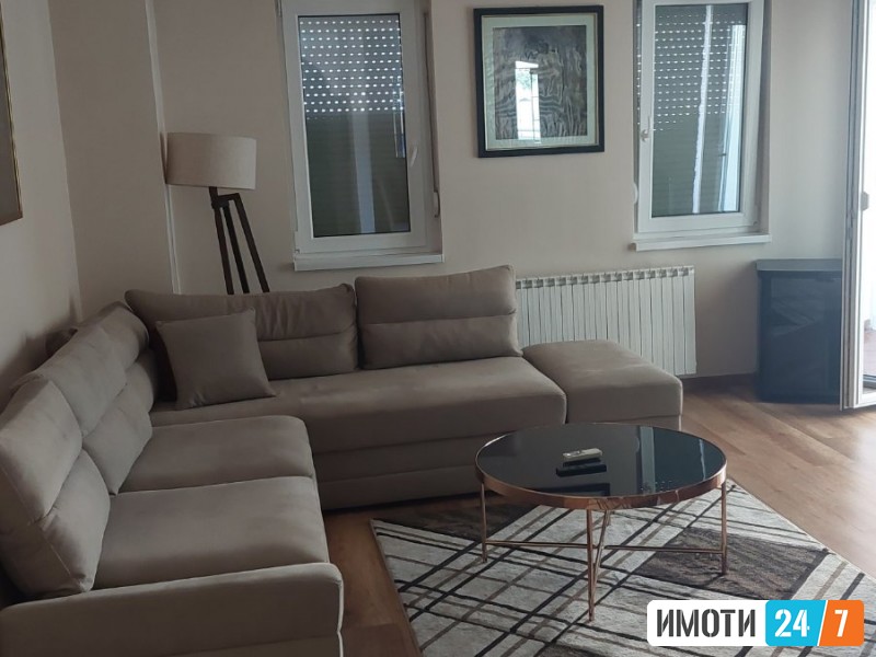 ODLICEN TROSOBEN STAN NA SUPER LOKACIJA VO CENTAR