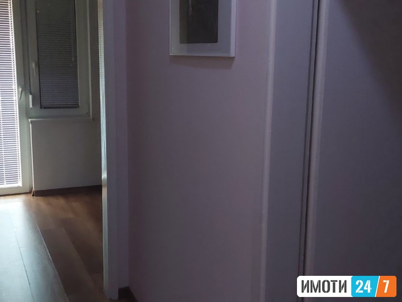 ODLICEN TROSOBEN STAN NA SUPER LOKACIJA VO CENTAR