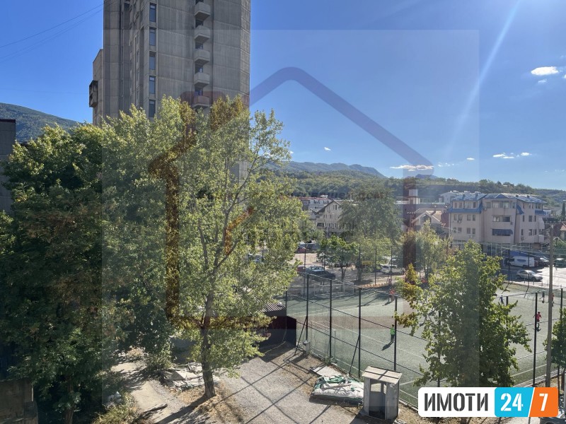SE PRODAVA TROSOBEN STN NA ATRAKTIVNA LOKACIJA VO TAFTALIDZE