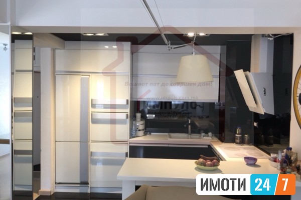 SE PRODAVA TROSOBEN STAN VO MALA INDIVIDUAL;NA ZGRADA VO KOZLE